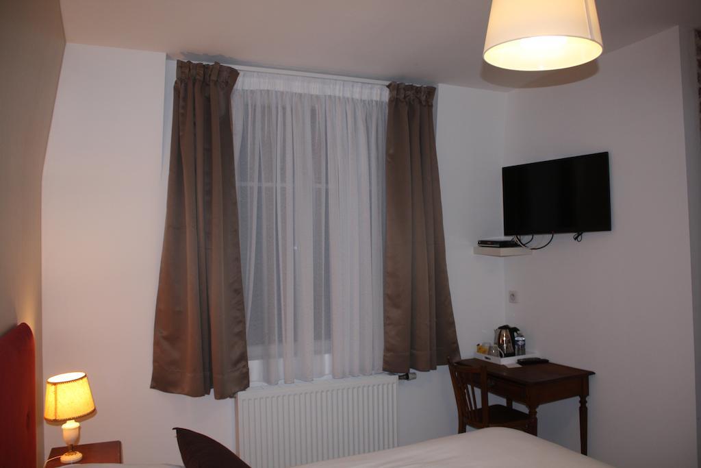 Chambres D'Hotes Noir Lion Péronne Quarto foto
